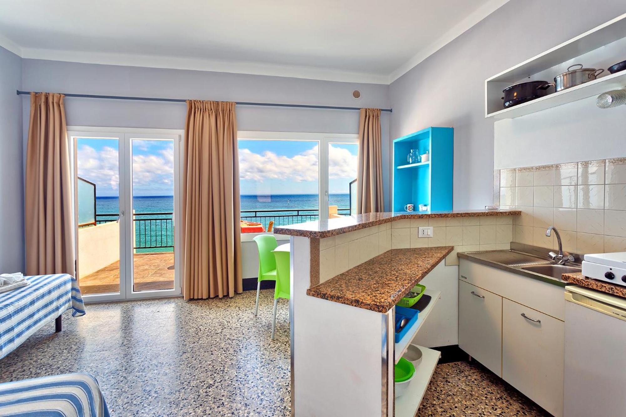 Blue Apartahotel Bussana Nuova