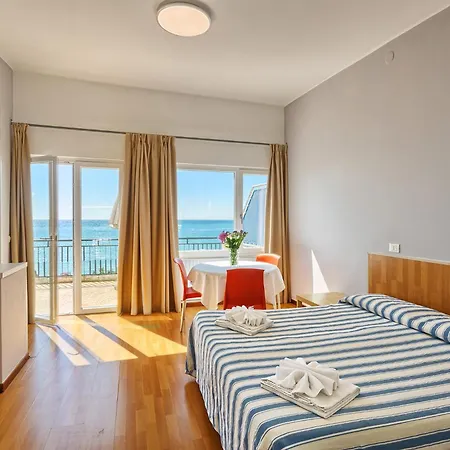 Blue Beach Bussana Nuova Exterior foto