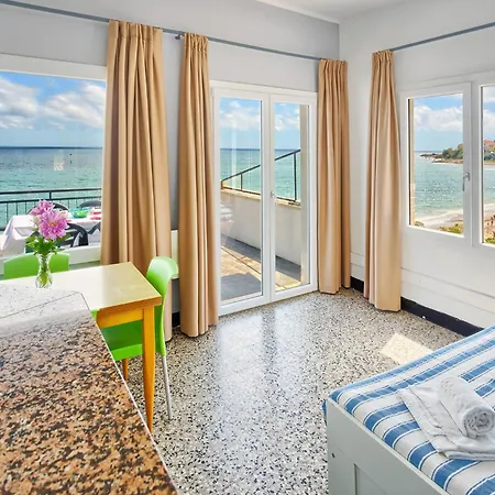 Blue Beach Bussana Nuova Exterior foto